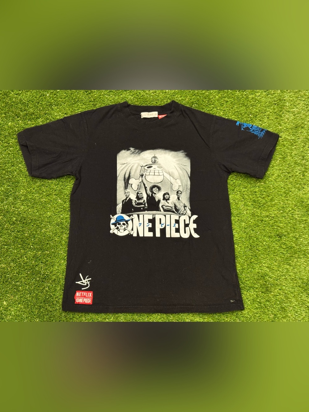 Zara‎ Black One Piece Graphic Tee with White Print and Blue Accent